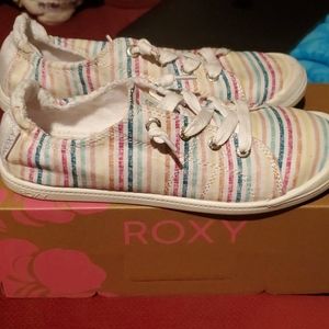 Roxy Bayshore Stripes Sneakers Size 9